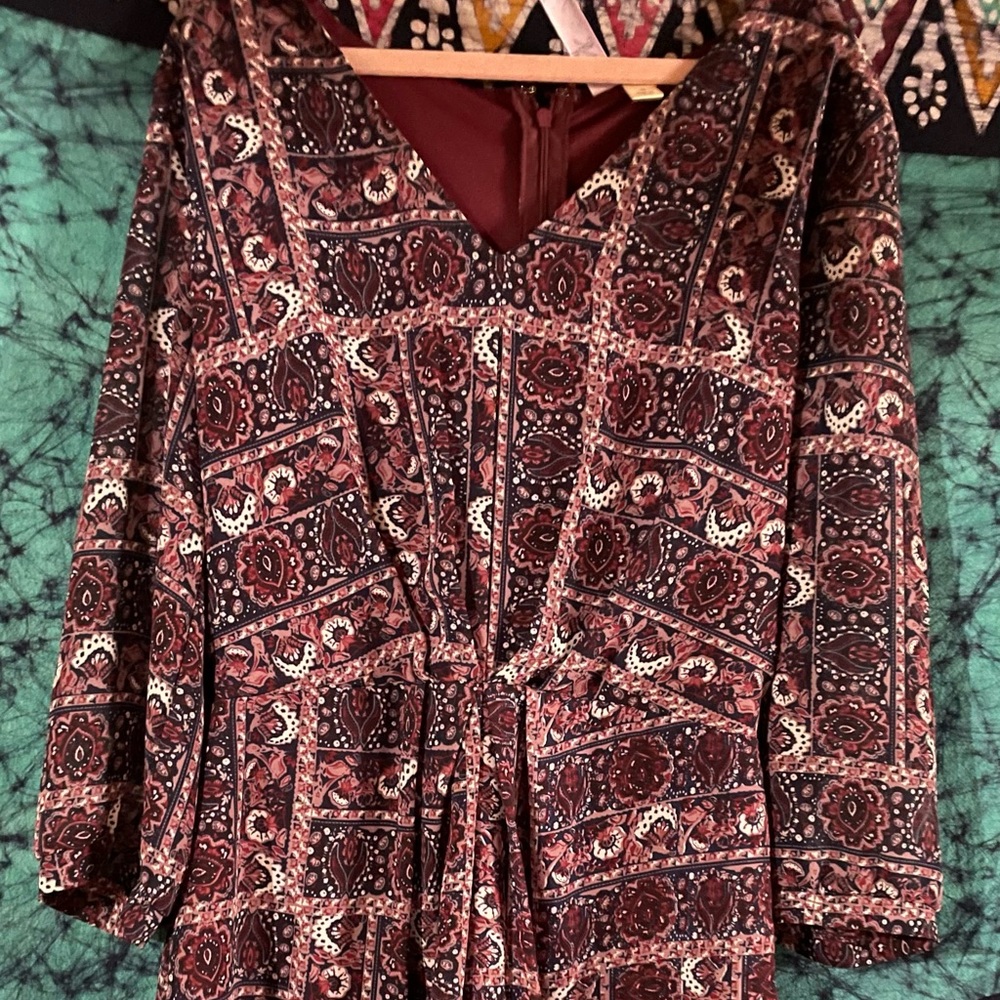 alya size small pattern romper